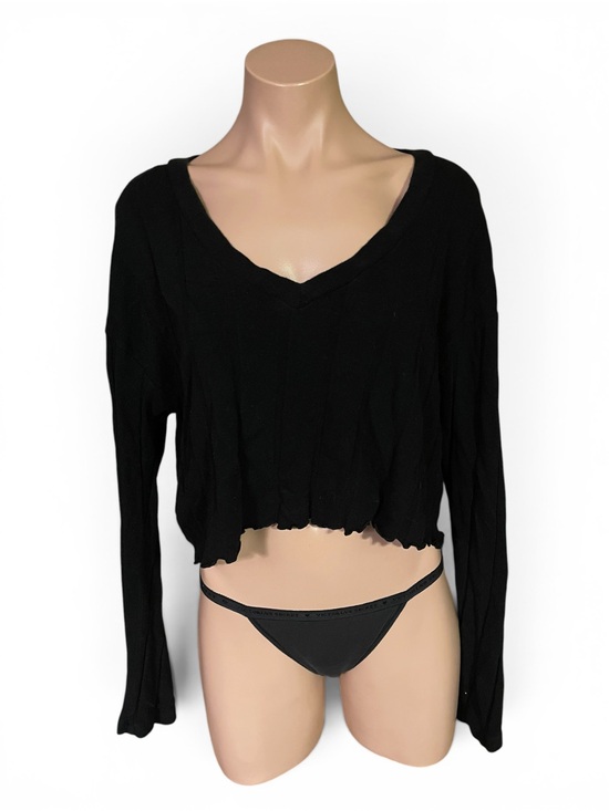 Aeropostale Tops - Aeropostale Womens M Black Crop Top Long Sleeve V Neck Ribbed Knit Shirt Medium